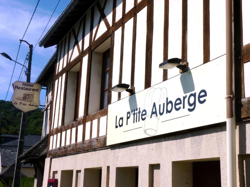 Hotel-Restaurant La P'Tite Auberge Lillebonne Exterior foto